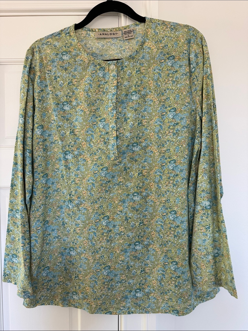 Analogy Women's Blue-Green Floral Long Sleeve Blouse